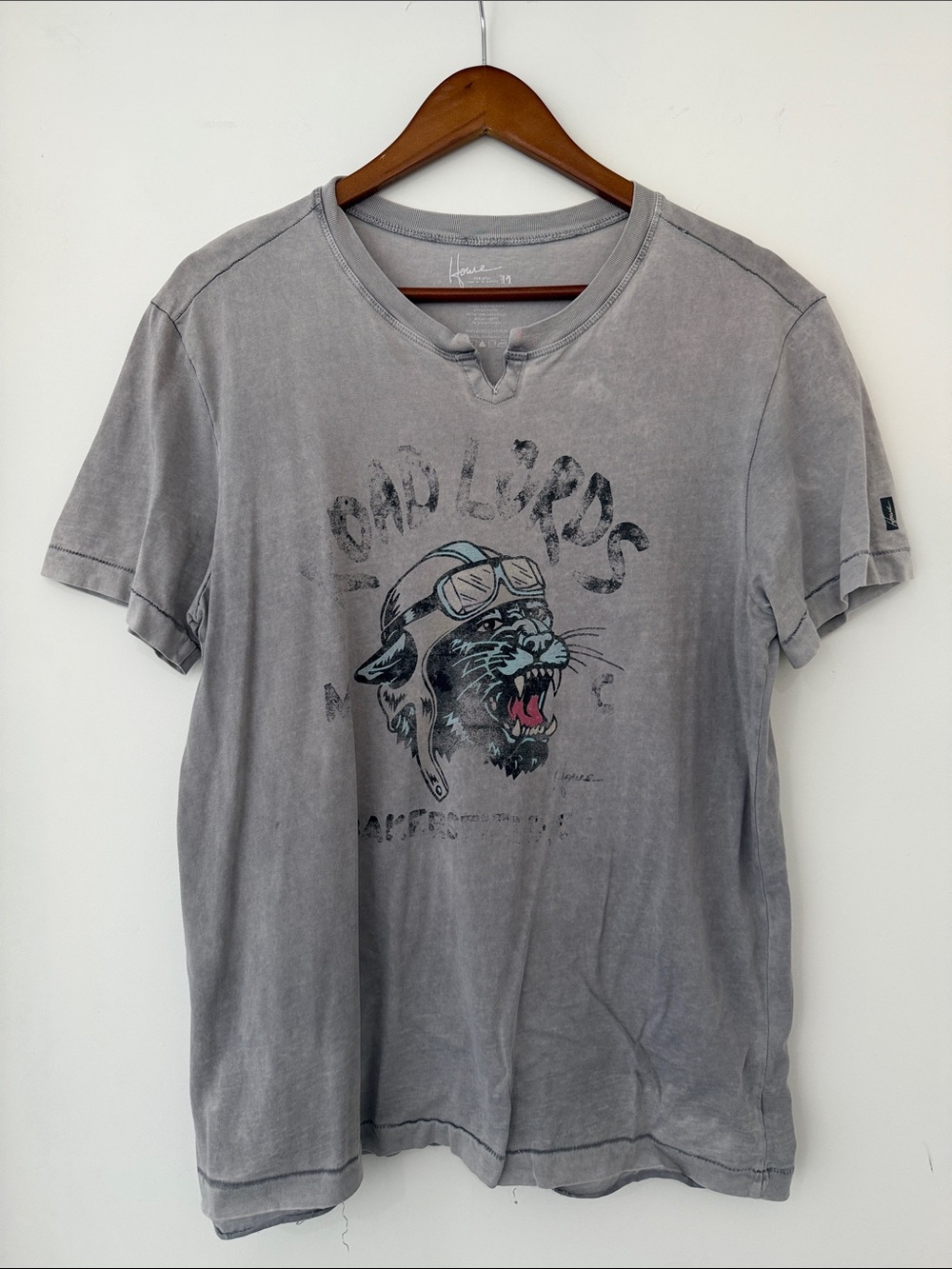 Men’s Gray Crewneck Shirt with V-Notch Washed Grey